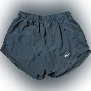 Nike Women's Solid Black Athletic Shorts